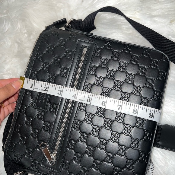 Gucci Black Crossbody Bag - Picture 13 of 16